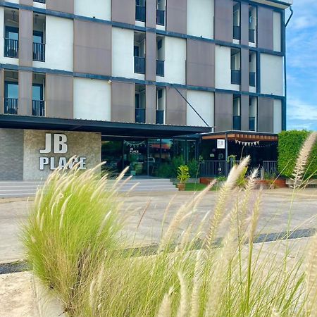ناخون باتوم Jb Place المظهر الخارجي الصورة