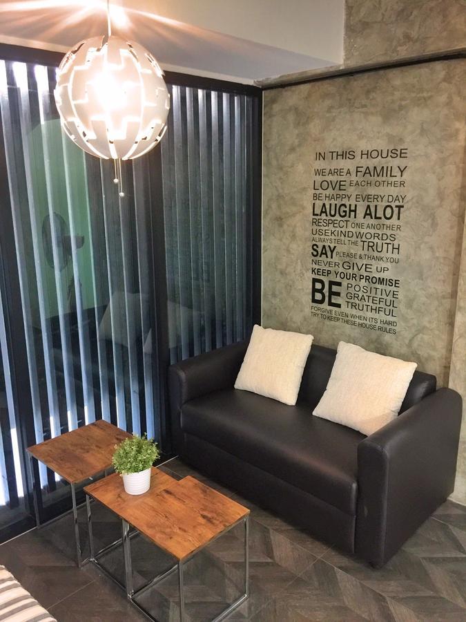 ناخون باتوم Jb Place المظهر الخارجي الصورة
