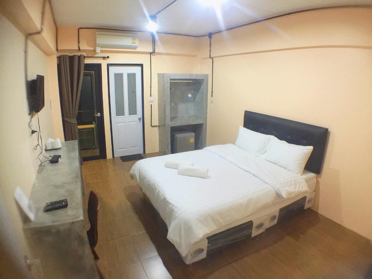 ناخون باتوم Jb Place المظهر الخارجي الصورة