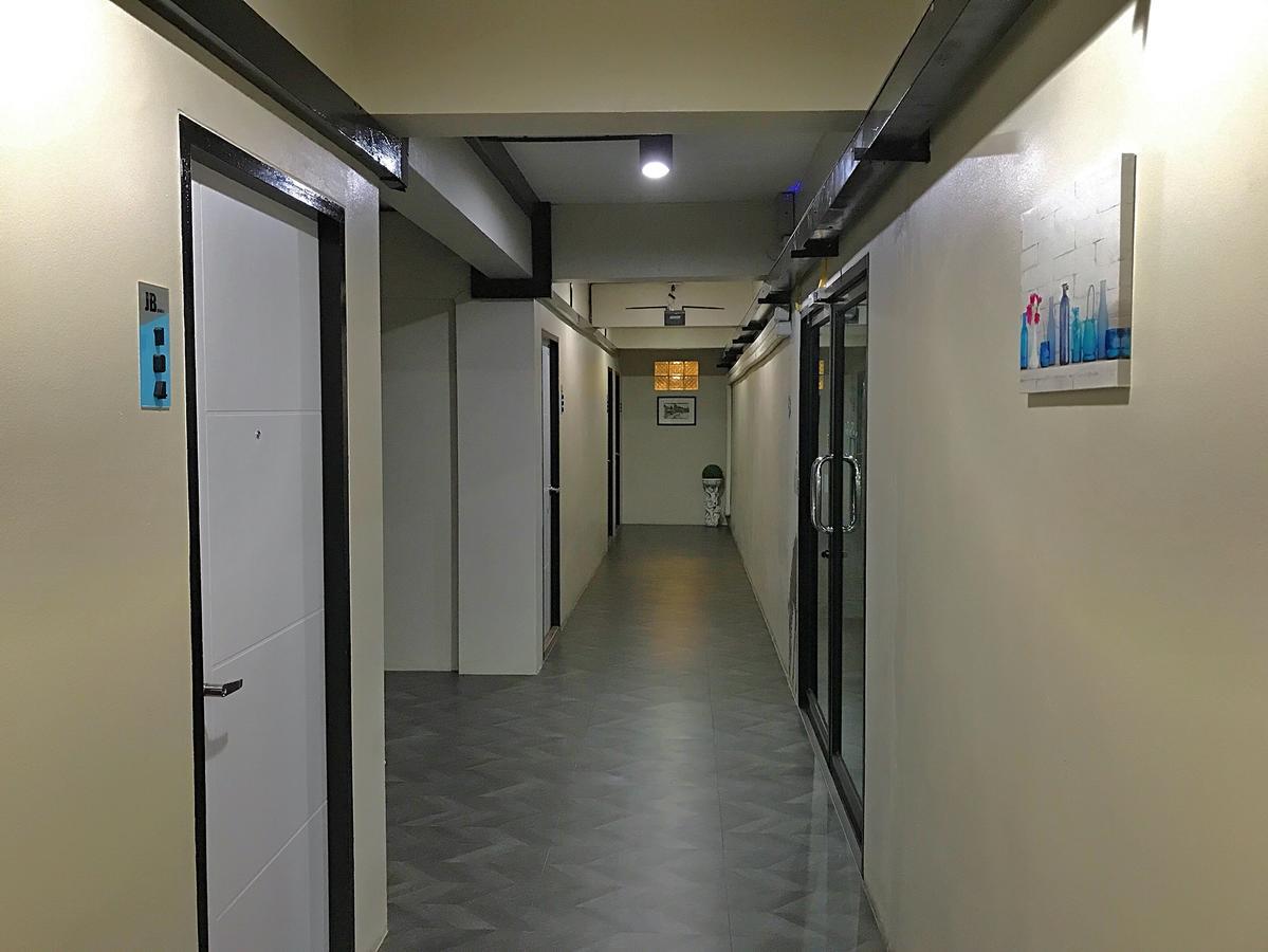 ناخون باتوم Jb Place المظهر الخارجي الصورة